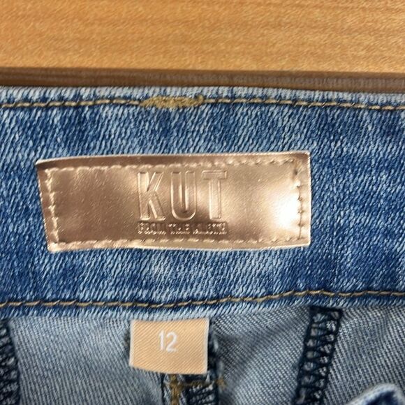 Kut from the Kloth women’s Natalie mid rise light wash trouser flare jean - Picture 2 of 5